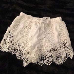 Rehab white lace shorts size Small - never worn